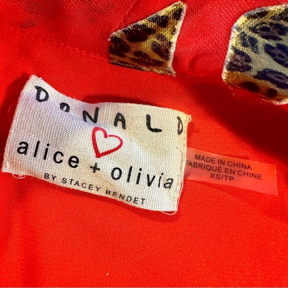 Alice + Olivia ‘Sheila’ Leopard Lips Red Burnout Tie-Neck Top Size XS ASO Kelly - Picture 4 of 16